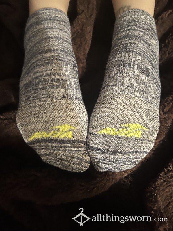 🧦❤️grey And Neon Green Avia Socks! 🧦 ❤️