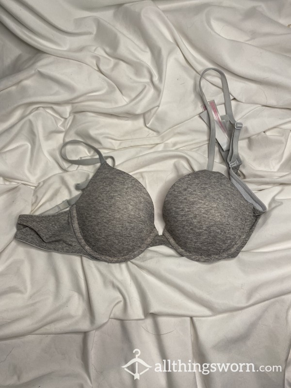 Grey VS Bra