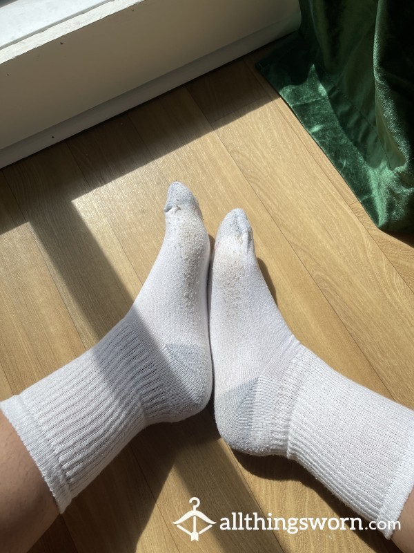 Hanes Crew Socks 🧦