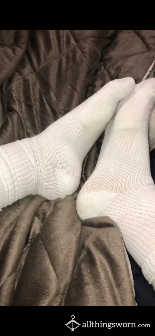 Jazlyn Ma**ages Her Worn White Socks