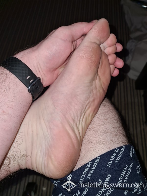 Stinky Size 12 Feet And Socks