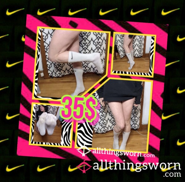 ✔✨️🖤Just Do Me Socks By NIKE🖤✨️✔