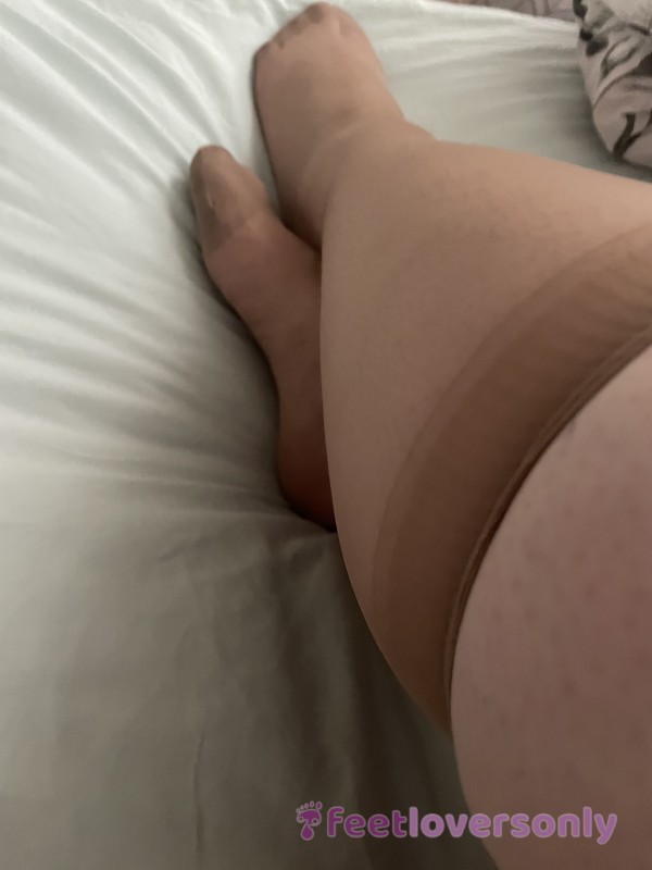 Knee High Nylons