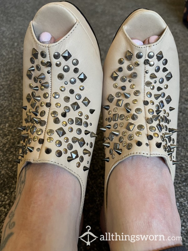 Kurt Geiger Size 7 Studded Heels