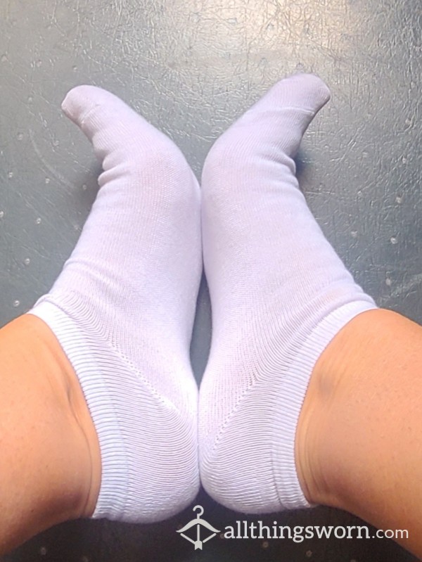 Deliciously Divine Thin White Ankle Socks - FREE US SHIPPING