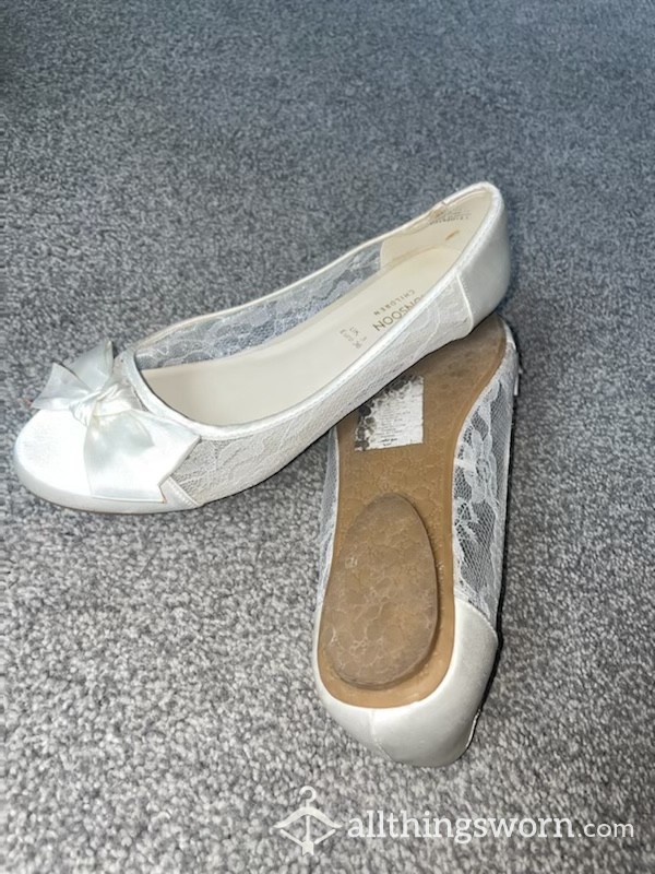 Monsoon White Flats