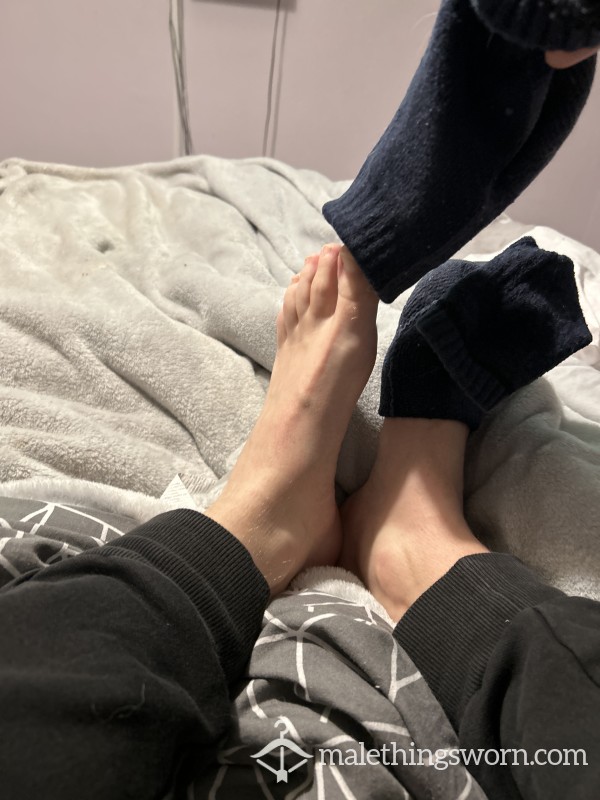 My Bare Feet, Sock Removal