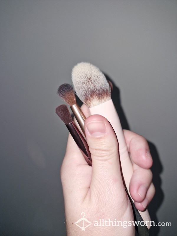 My Makeup Brushes Smell Amazing, I Don't Wash Them Often Price Per Brush