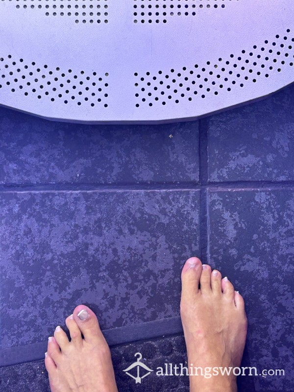 Nail-Less Toe