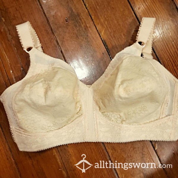 NUDE BRA **4 DAYS WORN** ♡ $25