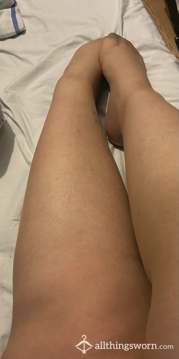 Nude/tan 15 Denier Tights