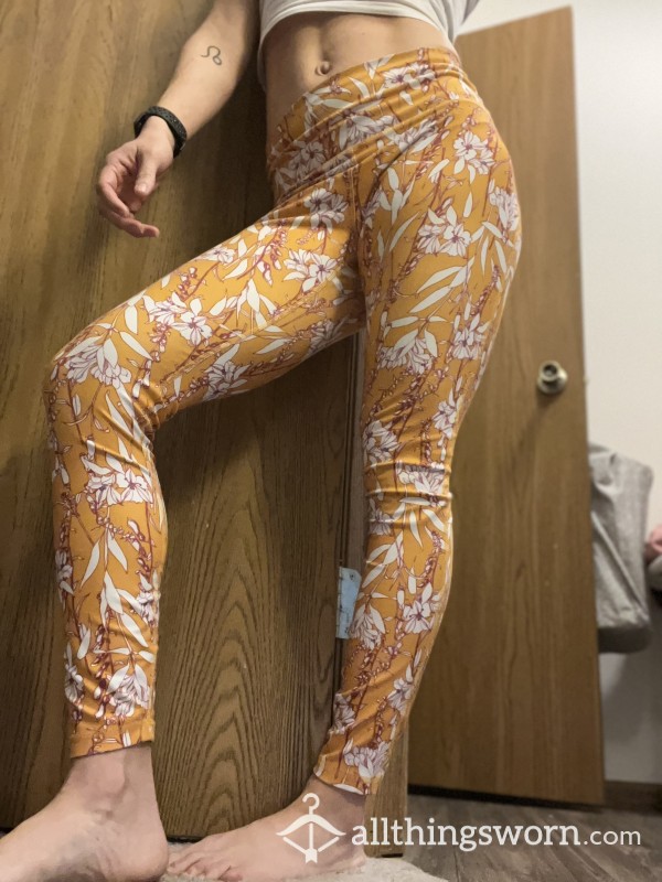 Orange Flor*l Fabletic Leggings