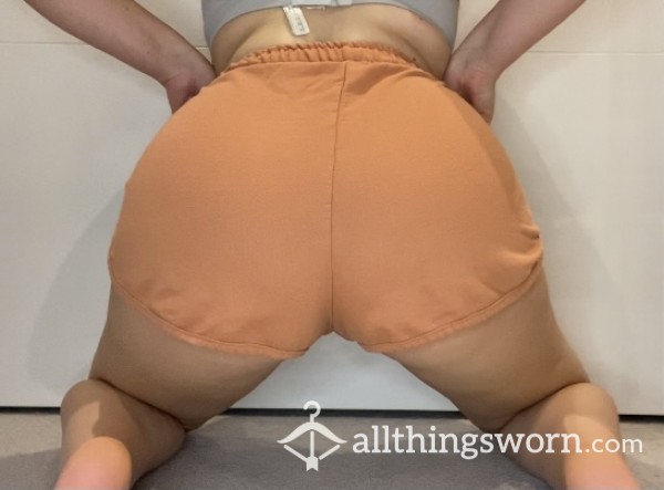 Orange Sweaty Gym Shorts 🧡🍑