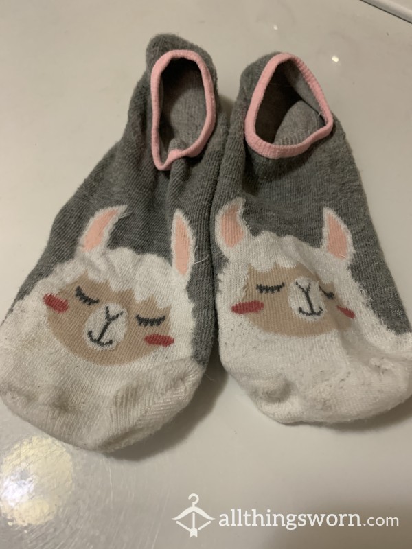 P**k-a-boo Alpaca Socks!