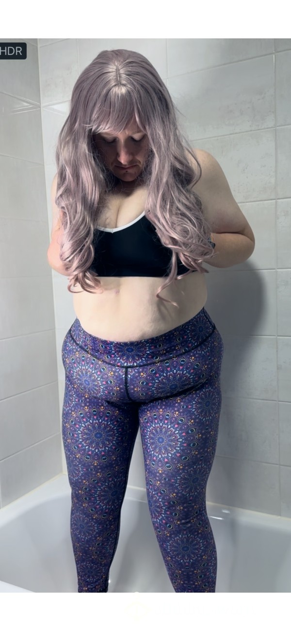 ***offer!*** Pi*sing My Leggings And Playing In The Shower