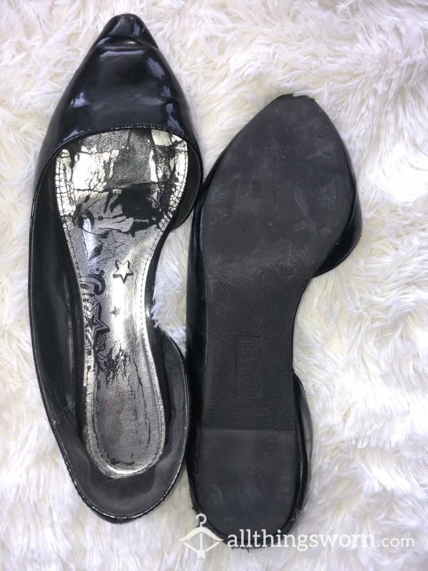 Pointed Toe Black Flats