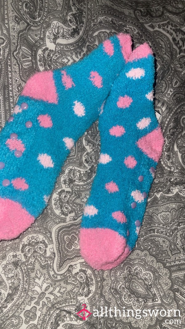 Polkadot Fluffy Socks🤭💞