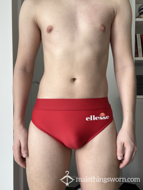 Red Ellesse Sp**do