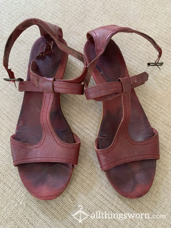 Red Leather Sandals - Toe Printed 👅