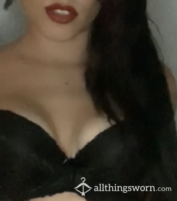 Red Lip Milf (: