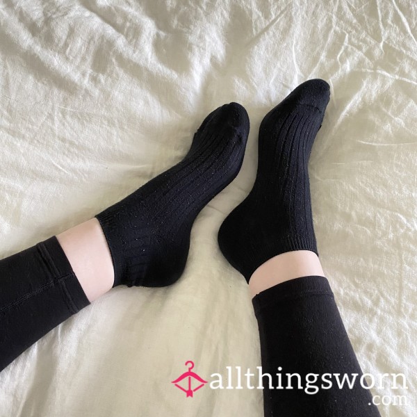 Ribbed Black Cotton Ankle Socks