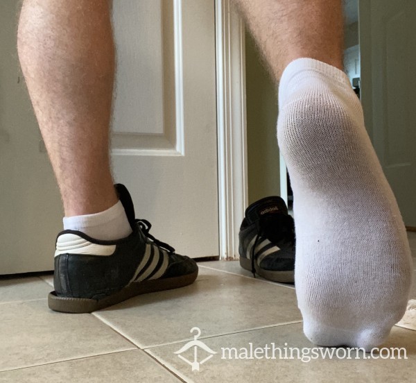 RIPE SOCKS -- 2 PAIRS FOR $20 -- MULTI-COLOR (WHITE,GREY,BLACK)