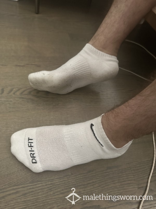 Ripe White Nike No Show Socks