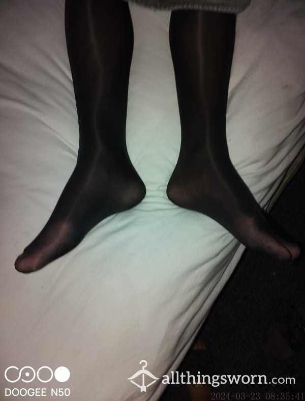 Seamless Very Very Shiny Black Tights