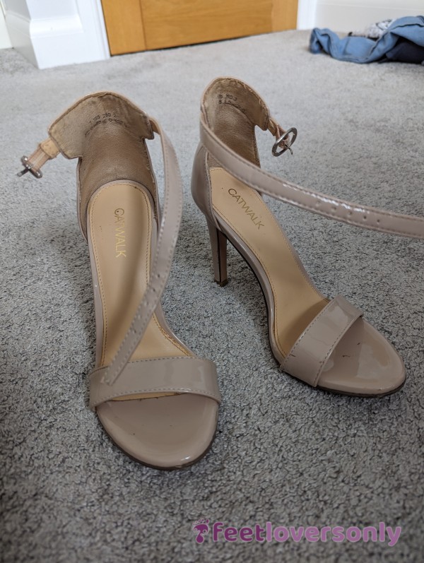 Sell This Beautiful Pair Of Nude Heels