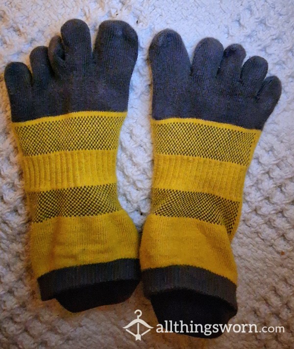 Separate Toes Sport Socks - Something Different...