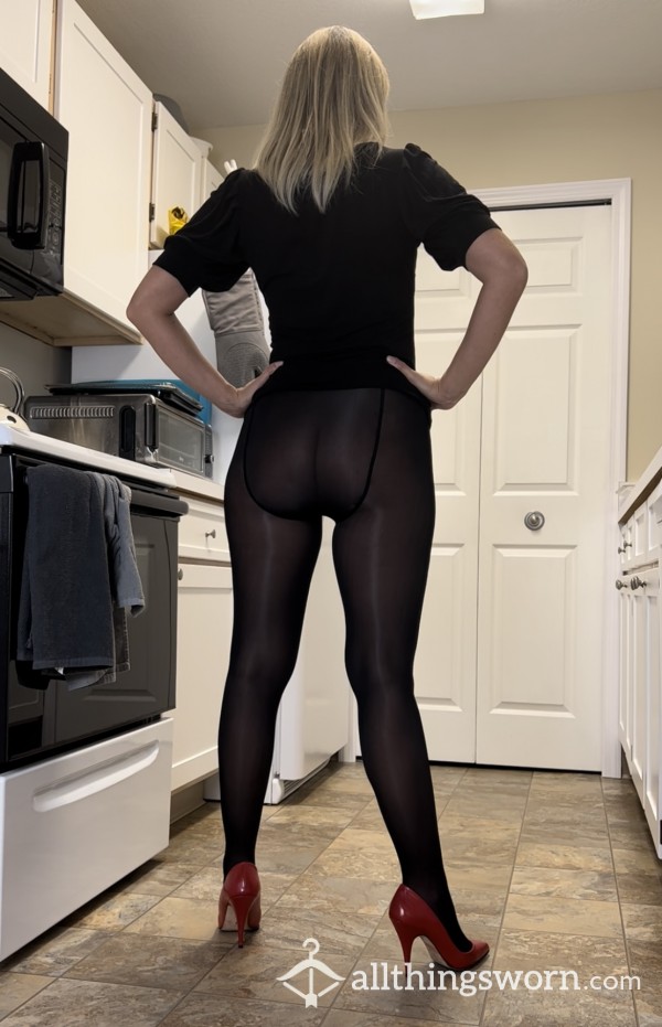 S**y Black Pantyhose