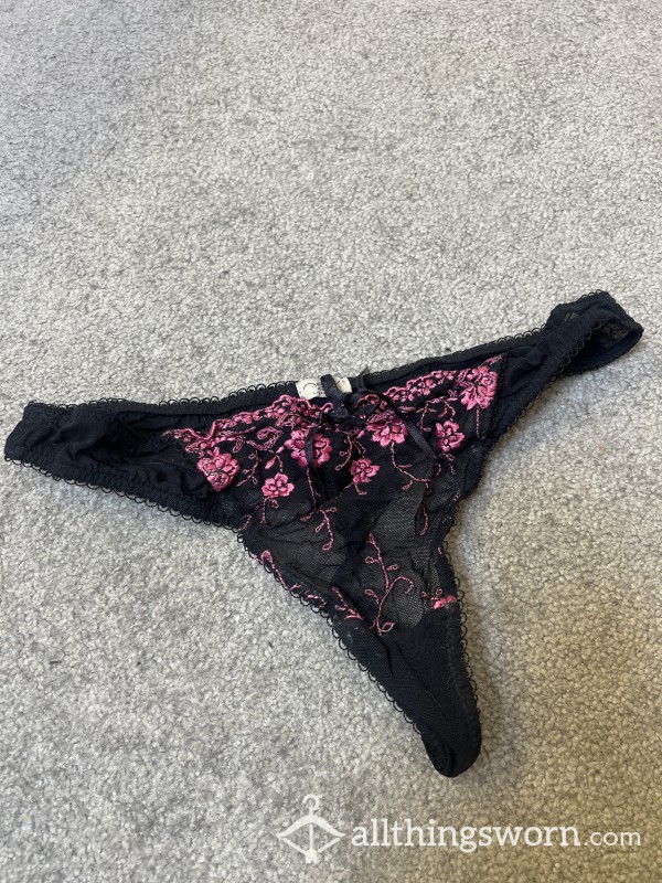 S**y Black Pattern Thong