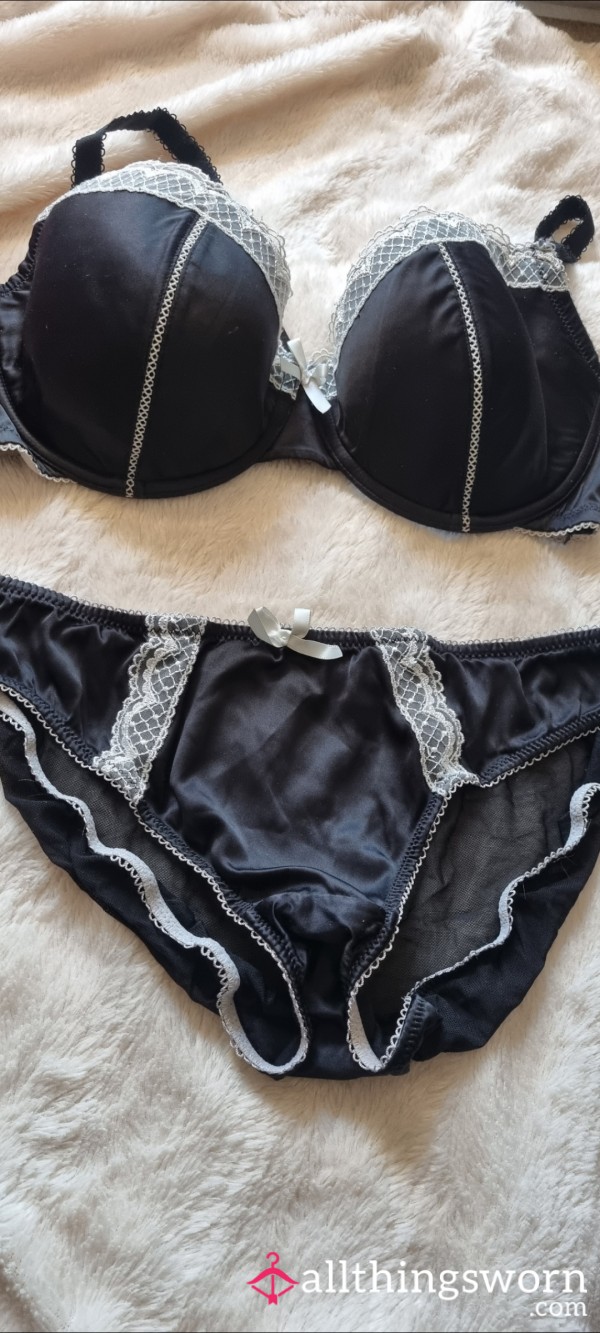 S**y Black Set With White Lace Detail