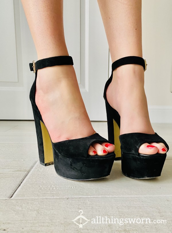 S**y Black Suede Platform Heels, Dying To Be Ruined.