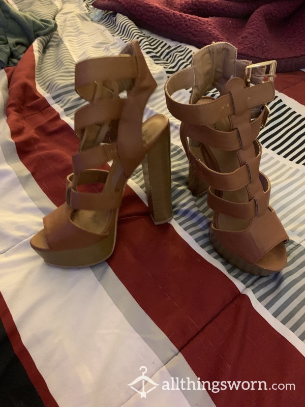 S**y Brown Heels 👠