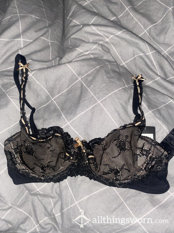 S**y Lace Bra With Bow Details