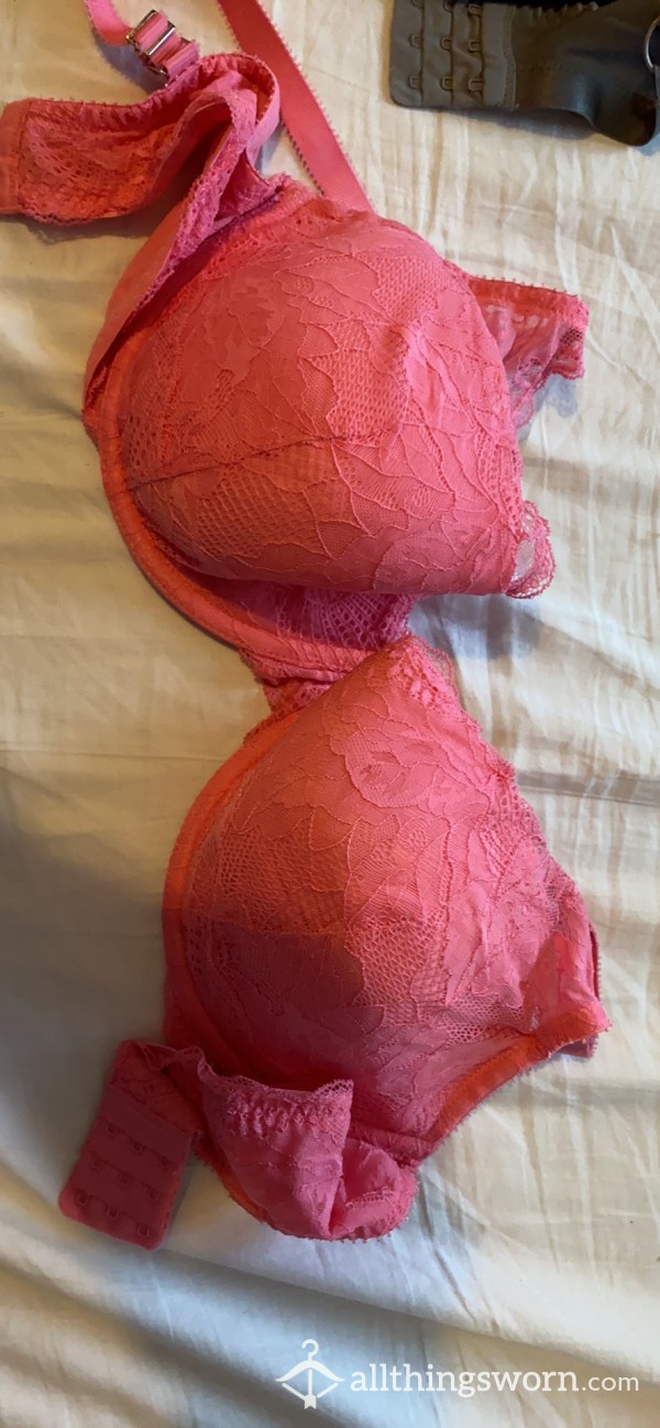 S**y Lacy Pink Bra Ready For Your Expert Approval 😉