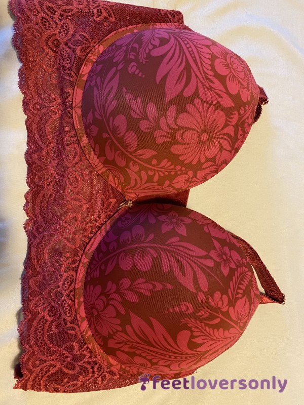 S**y Red Bra