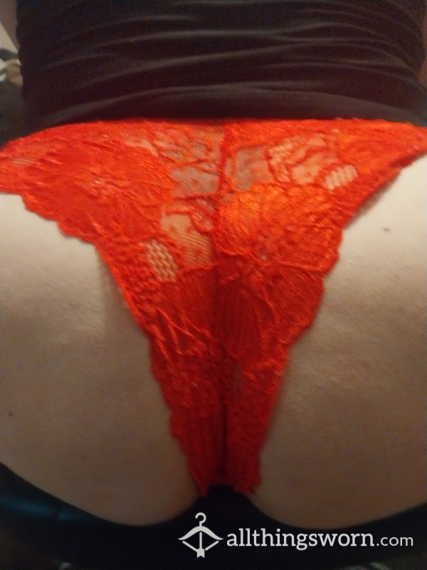 S**y Red Panties !!