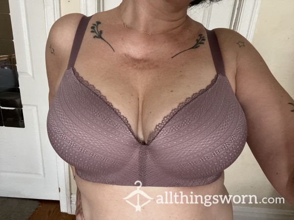 S**y Uniqlo Soft Bra, Worn With Love And Milf B**bs, 36dd