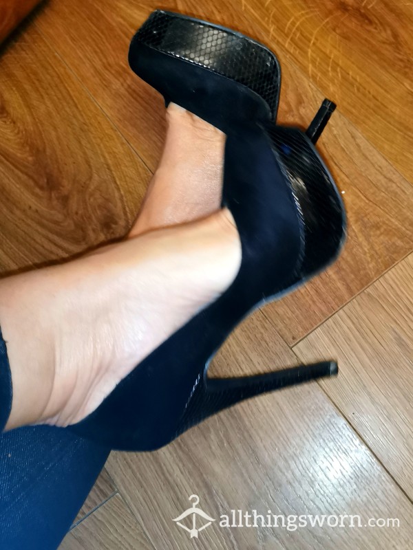 S**y Black High Platform Heels 👠👠👠well Worn Size 5. Really Hot 🔥£30.🔥🔥