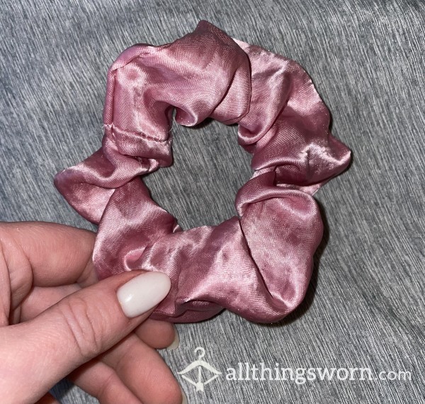 Silk Scrunchy 🎀