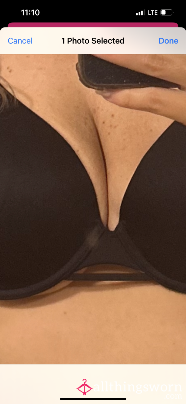 Size 38D Black Bra In Profile Pic