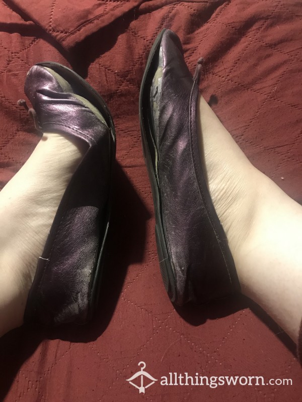 Size 6 Purple Worn Out Flats