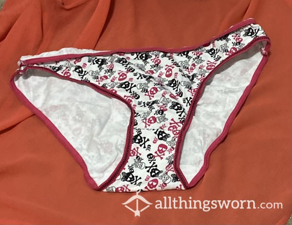 Skull And Crossbones Panties - XL