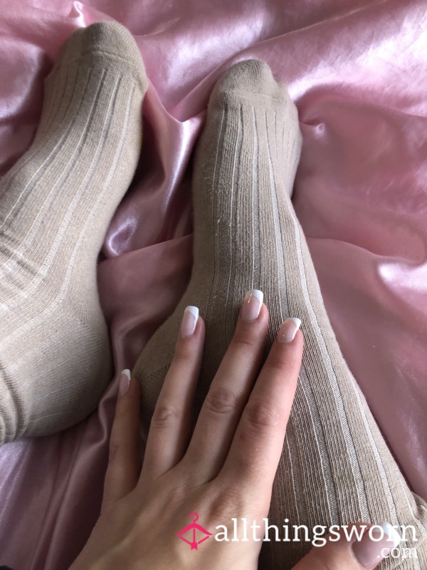 Smelly Nude Ankle Socks 🧦