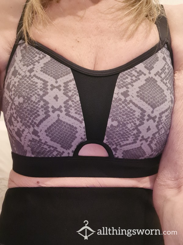 Sports Bra, 32 C