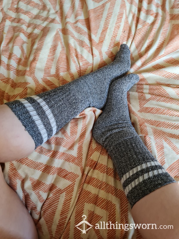 🌸 Sporty Socks 🌸