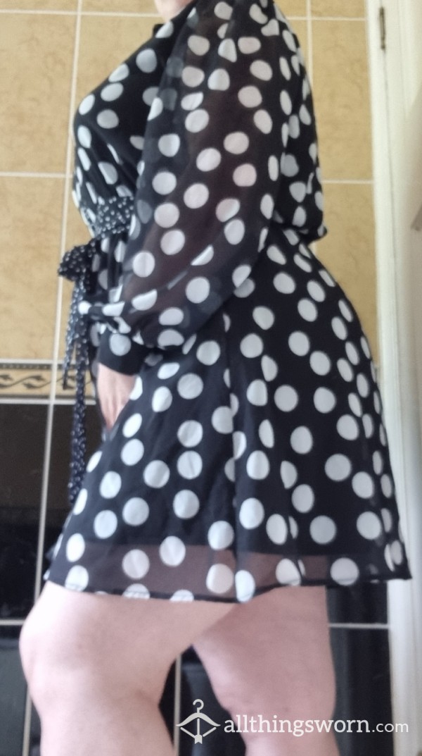 ♥️ SALE ♥️Spotty Lipsy Dress