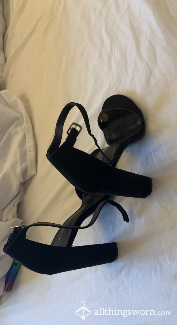 USED HEELS - Size: 5/6